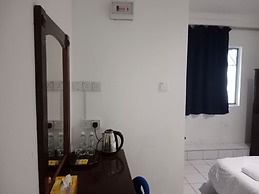 OYO 91033 Vaigan Hotel