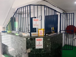 OYO 91033 Vaigan Hotel