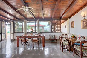 Villa Oasi al Mare Near the sea With Pool