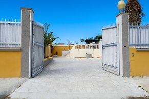 Villa Oasi al Mare Near the sea With Pool
