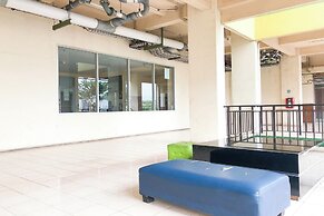 OYO 94209 The Metro Suites Apartment By One Property