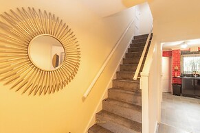 Charming Three Bedroom House in Birmingham