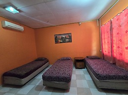 OYO 91042 Kamal Guest House Marang