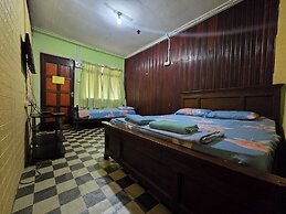 OYO 91042 Kamal Guest House Marang