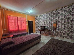 OYO 91042 Kamal Guest House Marang