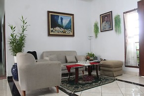 Asyoka Residence By Key Room