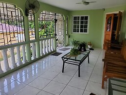 Sun Valley Retreat in Montego Bay