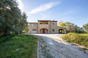 Tricolle Villa Nuova