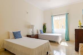 Luxury 2 Bedroom Jamaican Townhouse Ocho Rios