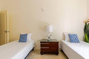 Luxury 2 Bedroom Jamaican Townhouse Ocho Rios