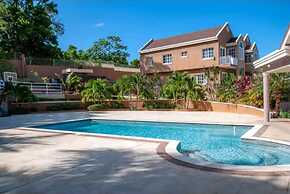 Luxury 2 Bedroom Jamaican Townhouse Ocho Rios