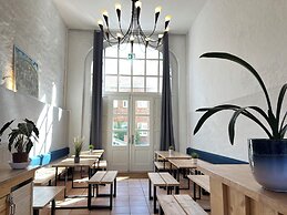 Blue Doors Hostel Altstadt