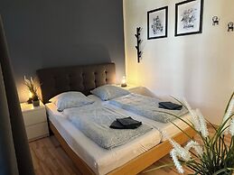 Blue Doors Hostel Altstadt