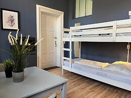 Blue Doors Hostel Altstadt