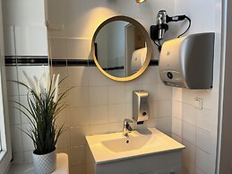 Blue Doors Hostel Altstadt