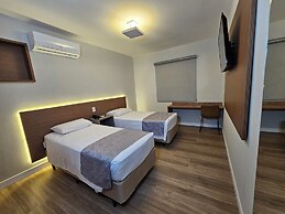 Optimum Plaza Hotel