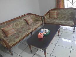 OYO 94212 Home Stay Syariah Annur