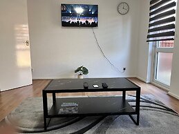 Hive Stays Close to Abbeywood Free Parking Wifi