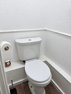 Hive Stays Close to Abbeywood Free Parking Wifi