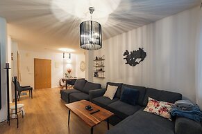 Hafnarstræti 100, Downtown Apartment