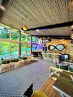 Glass Cabins & Cafe by Urban Monk