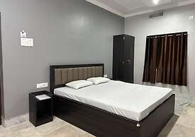 Goroomgo KK Bhawan Puri