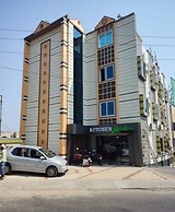 Goroomgo KK Bhawan Puri