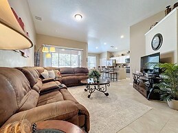 4 Bed In Windsor Palms Resort - Steps To Disney 4 Bedroom Villa by Red