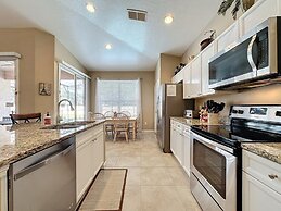 4 Bed In Windsor Palms Resort - Steps To Disney 4 Bedroom Villa by Red