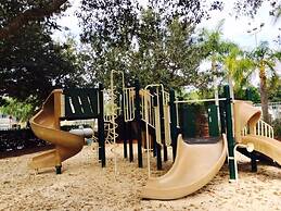 4 Bed In Windsor Palms Resort - Steps To Disney 4 Bedroom Villa by Red