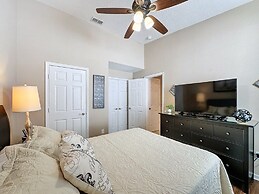 4 Bed In Windsor Palms Resort - Steps To Disney 4 Bedroom Villa by Red