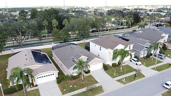 4 Bed In Windsor Palms Resort - Steps To Disney 4 Bedroom Villa by Red