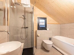 Charming Chalet With Infrared Sauna