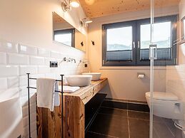 Superior Chalet in Hohentauern Near Ski-slope
