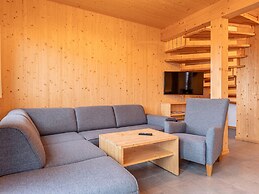 Lavish Chalet With Sauna Near Ski-slope