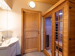 Lavish Chalet With Sauna Near Ski-slope