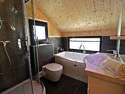 Welcoming Chalet Near Ski-slope