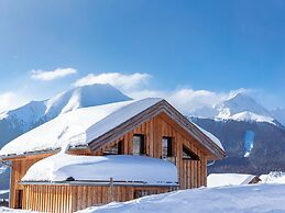 Welcoming Chalet Near Ski-slope