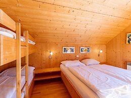 Majestic Chalet With Sauna and Whirlpool