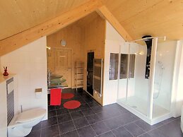 Majestic Chalet With Sauna and Whirlpool