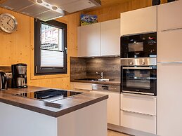 Beautiful Chalet Near Ski-lift