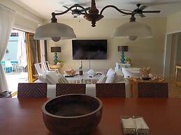 Magnificent Villa With Ocean View in Puerto Bahia