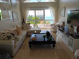 Magnificent Villa With Ocean View in Puerto Bahia