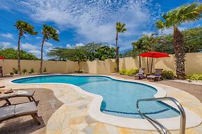 Island Escape Lrg Private Backyard Pool Patio