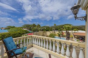 Island Escape Lrg Private Backyard Pool Patio