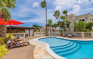 Island Escape Lrg Private Backyard Pool Patio