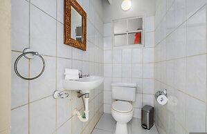 Island Escape Lrg Private Backyard Pool Patio