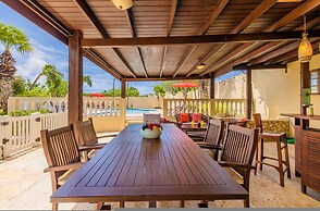 Island Escape Lrg Private Backyard Pool Patio