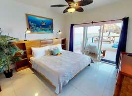 Summer house in Belize