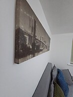 Emerald Apartment With Triple A Star Proximity